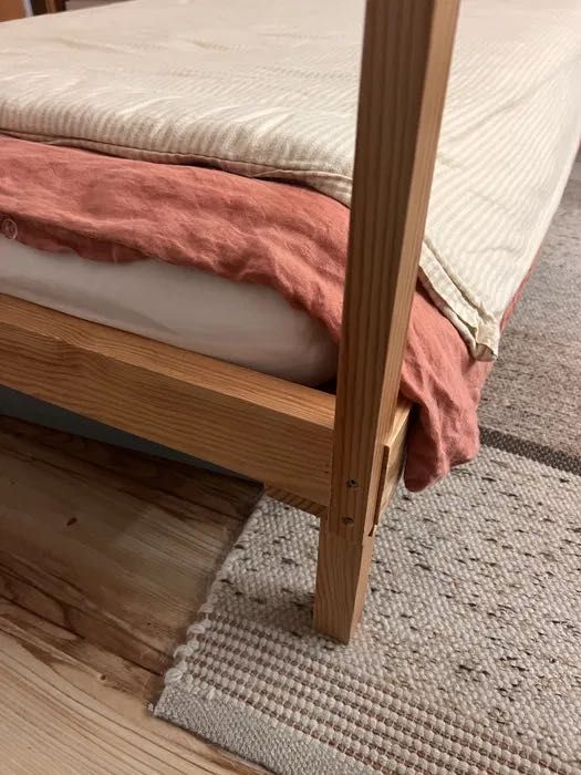 Cama Montessori madeira natural feita em carpintaria 90x200cm