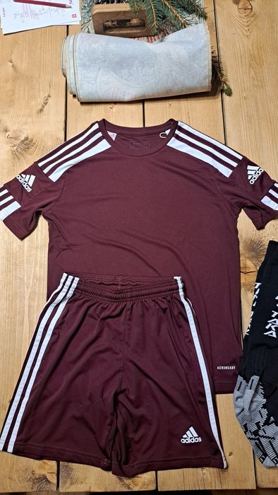 Koszulka i spodenki Adidas 164