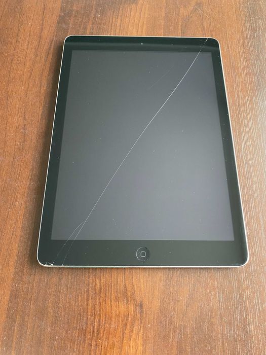 Apple iPad Air A1474 Wi-Fi (2013) 32GB