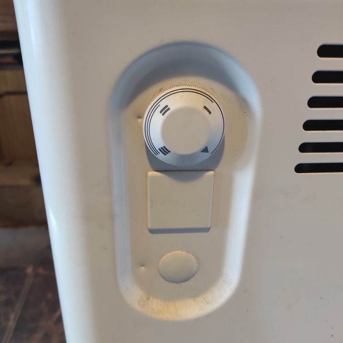 Piec grzejnik akumulacyjny dynamiczny. Sterownik