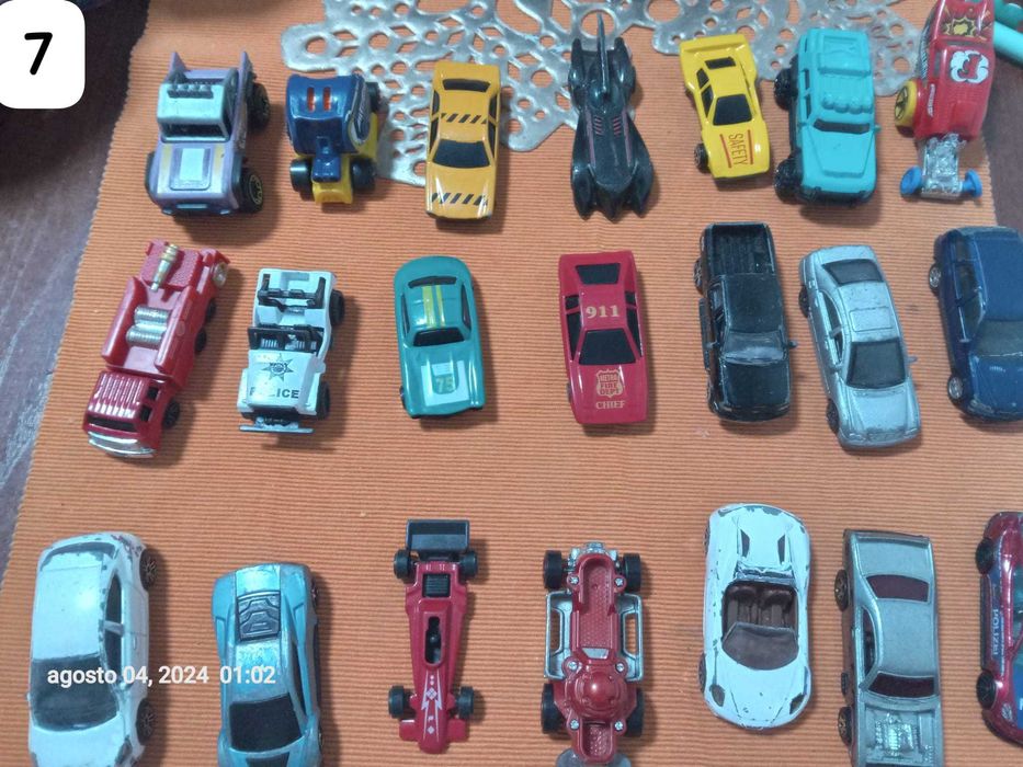 carrinhos hotwheels