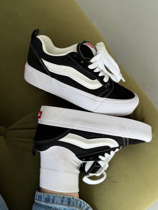 36-41 р кросівки Vans Knu Skool Platform Black/White