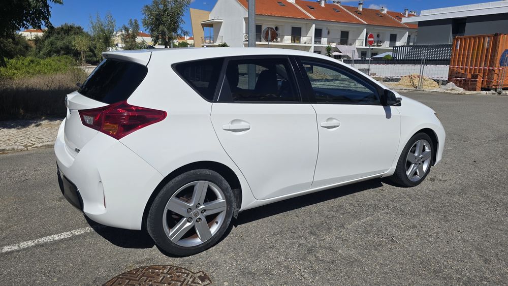 Toyota Auris Sport 1.4D-4D sempre assistido na  Toyota.