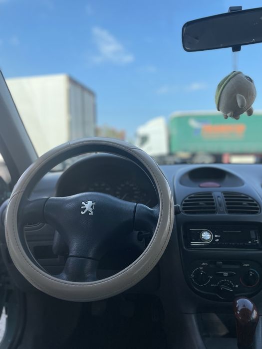 Peugeot 206 — fotografia 6