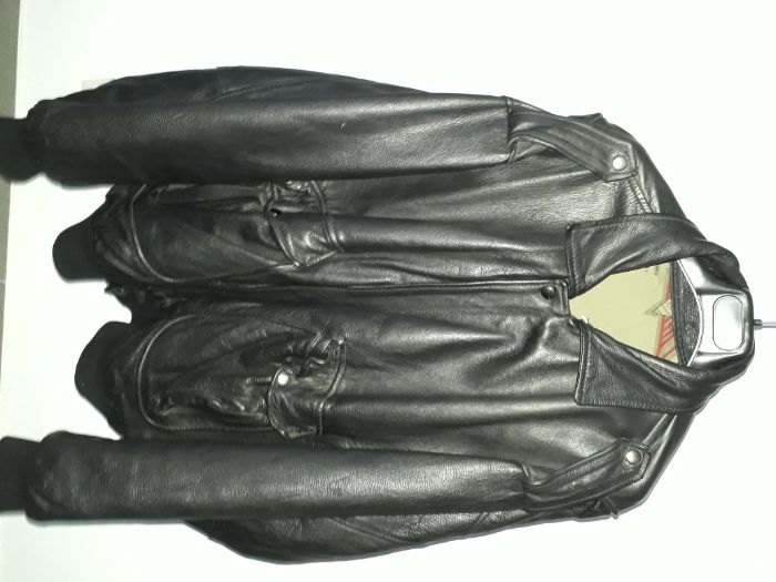 Casaca preta em pele XXL