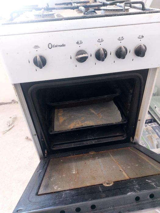 Продам газову плиту