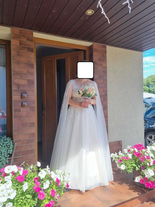 Piękna suknia ślubna salon Agnes M/L