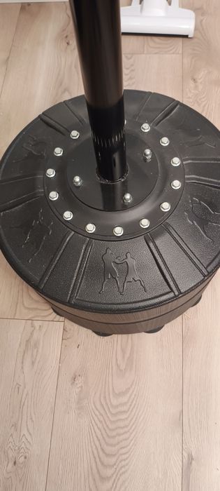 Stojak do boksu i sportów walki