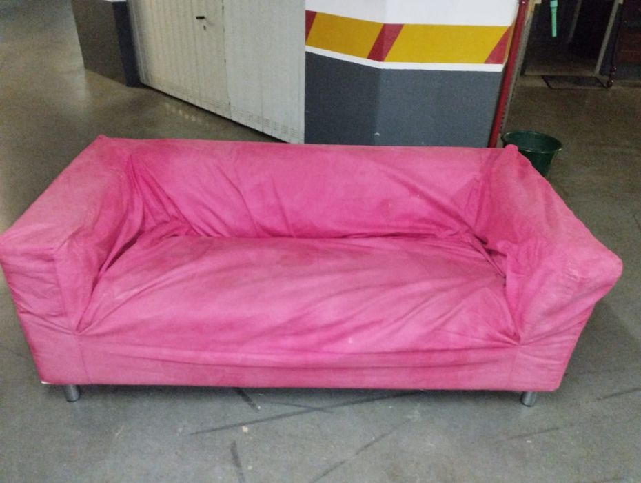 Vendo Sofa com capa