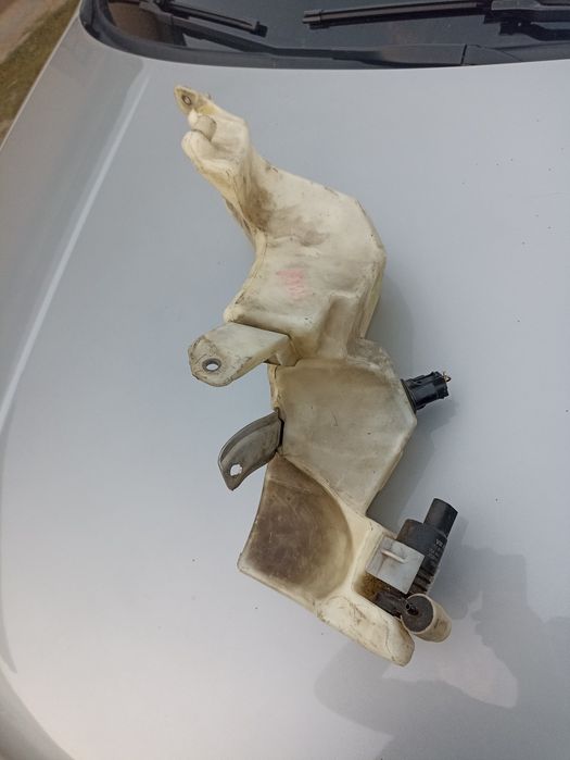 Бак склоомивача Ауді