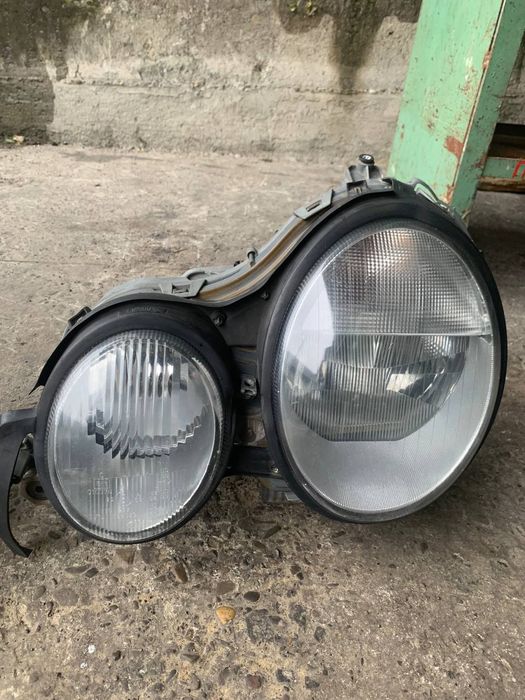 Фари ксенон пара комплект w210 до рест е220 е290 е200 е250 е300