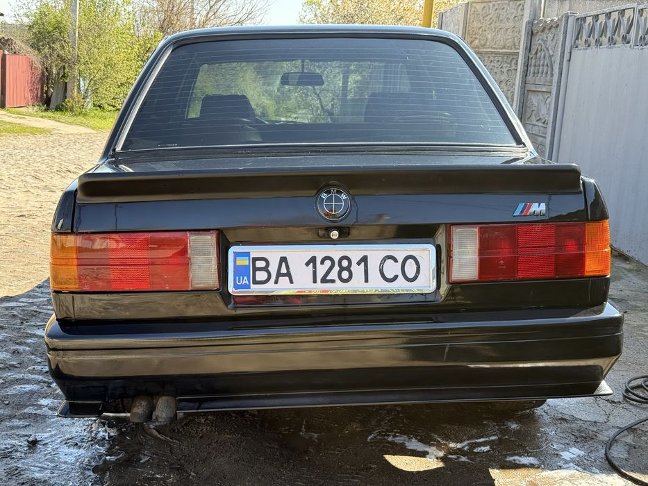 Продам Bmw e30 324D