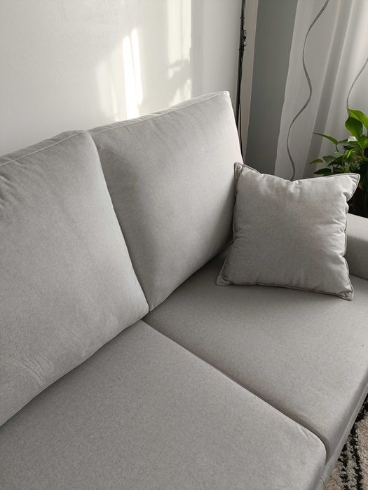 Sofá cama novo, tecido pele de pêssego.