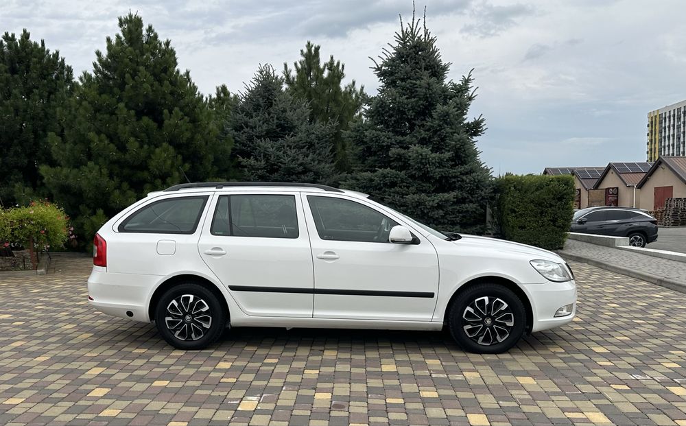 Шкода Октавія  2013 рік 1,6 бензин MPI + ГБО4 механіка Skoda Octavia A5 октавия