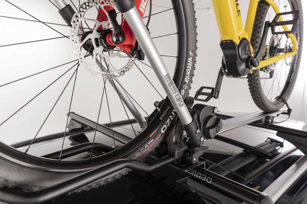 Uchwyt rowerowy E-BIKE dach pod rowery elektryczne 25 kg Menabo Chrono