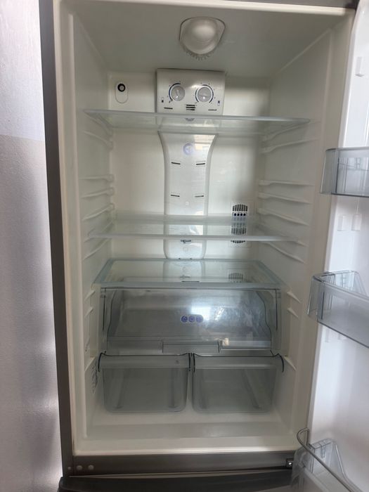 Sprzedam lodówkę