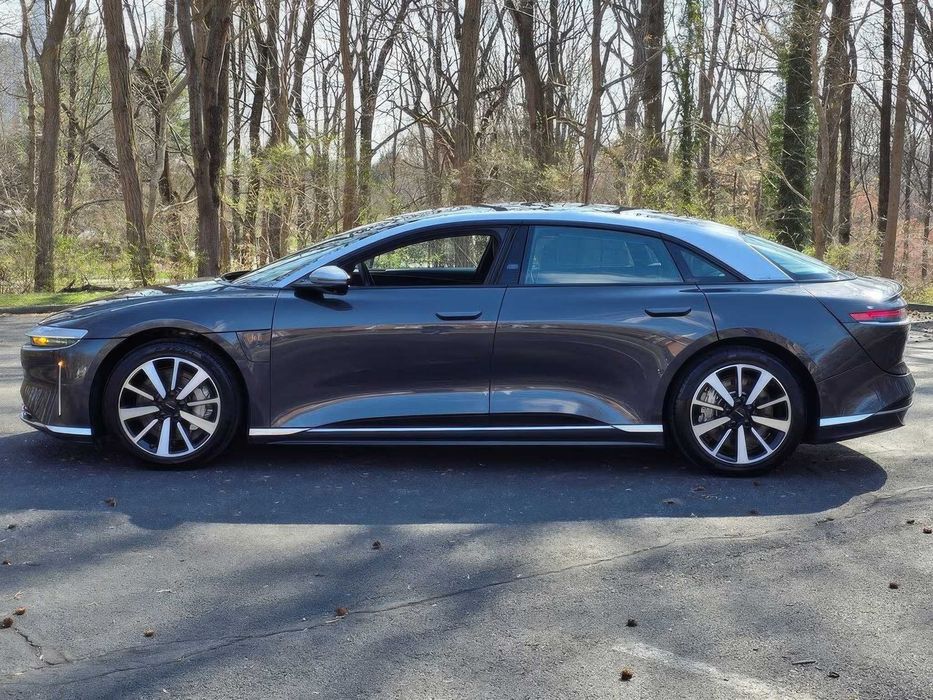Lucid Air Grand Touring      2022