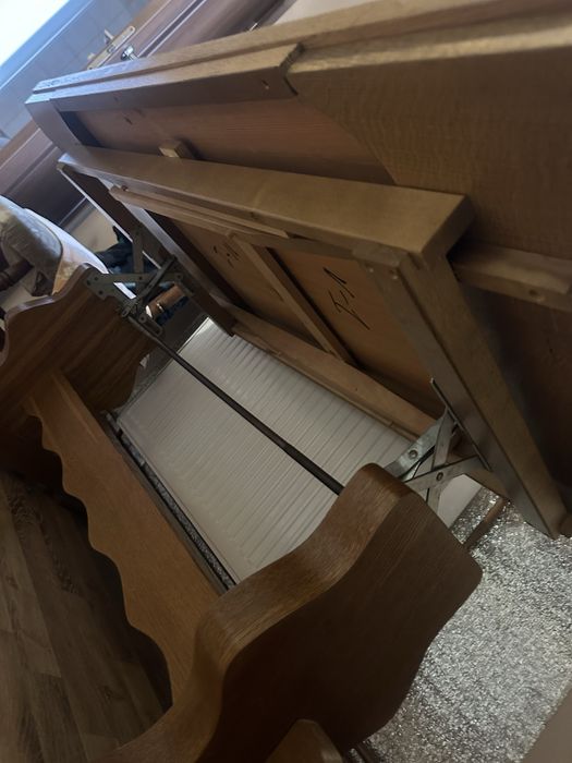 Стіл дубовий розкладний