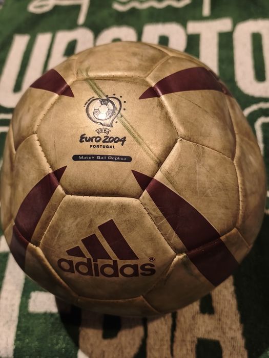 Bola Adidas Roteiro 2004