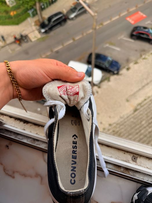 Tenis Converse.