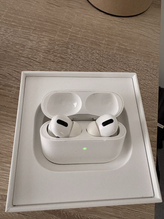 Sprzedam airpods pro 1 generacji