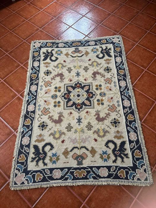 Tapete de Arraiolos (135x70cm)