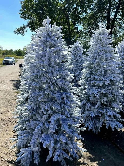 Віденська засніжена ялиночка.Лита ялинка