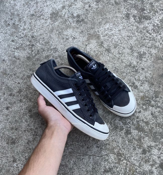 Buty Adidas Originals Męskie Sneakersy Czarne Białe Obuwie Retro Vintage Rozmiar 42