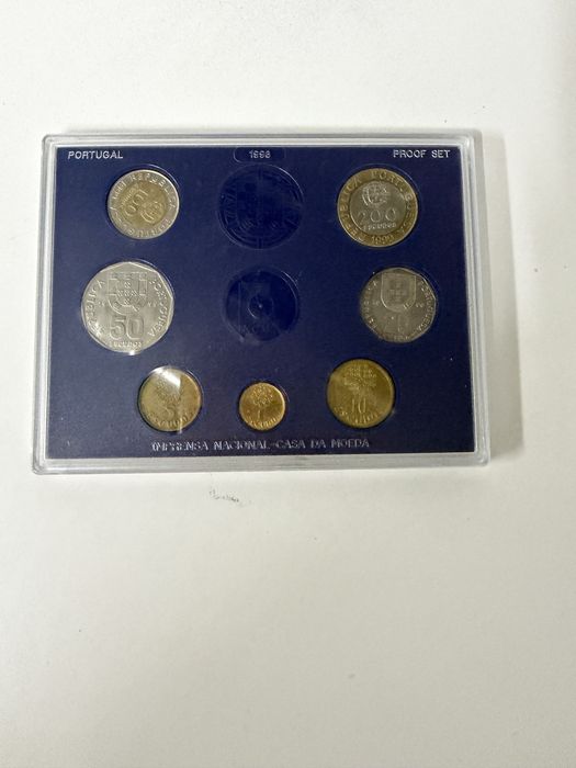 Coleção moedas escudos