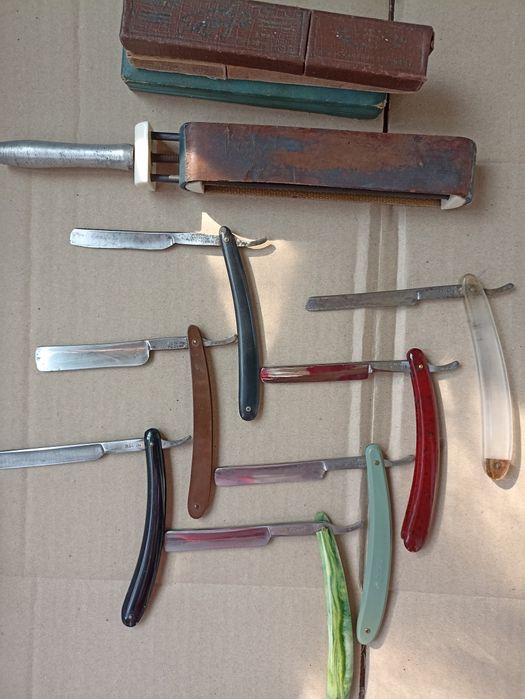 Лезвия для бритья,несесер для бритья ЧССР времен СССР.эл.бритвы ссср.