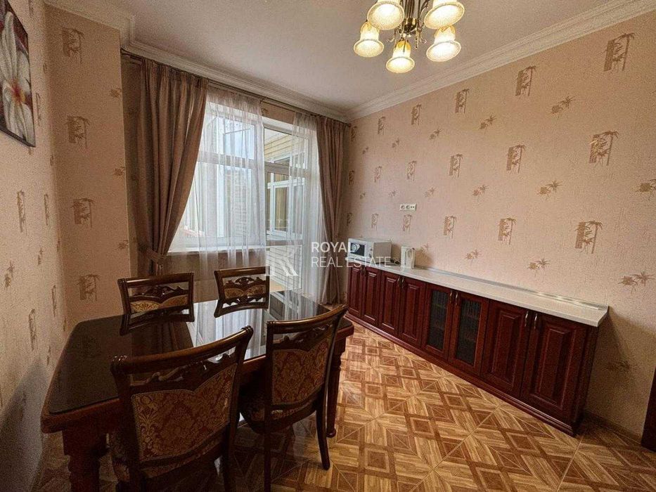 Оренда Квартира 72 м2 вул. Антоновича м Олімпійська Голосієво Київ