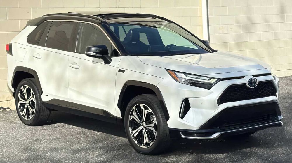 Toyota RAV4 Prime XSE      2022