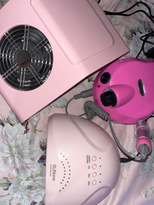 Лампа для манікюру, витяжка, фрезер