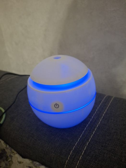 Продам ультразвуковий арома зволожувач з підвіскою