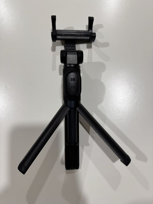 Selfie Stick & Tripod Xiaomi c/ Comando