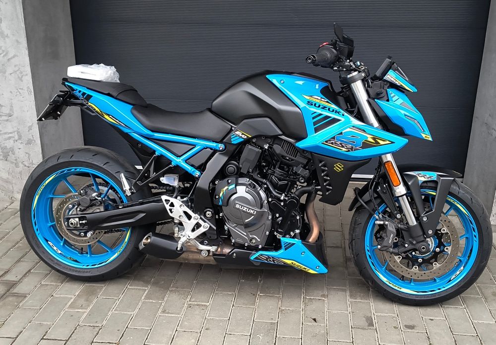 専用　9.2 ブルー　ワンオフ Suzuki GSX-8S A2 odblokowany wideoprezentacja fv Łódź Górna • OLX.pl