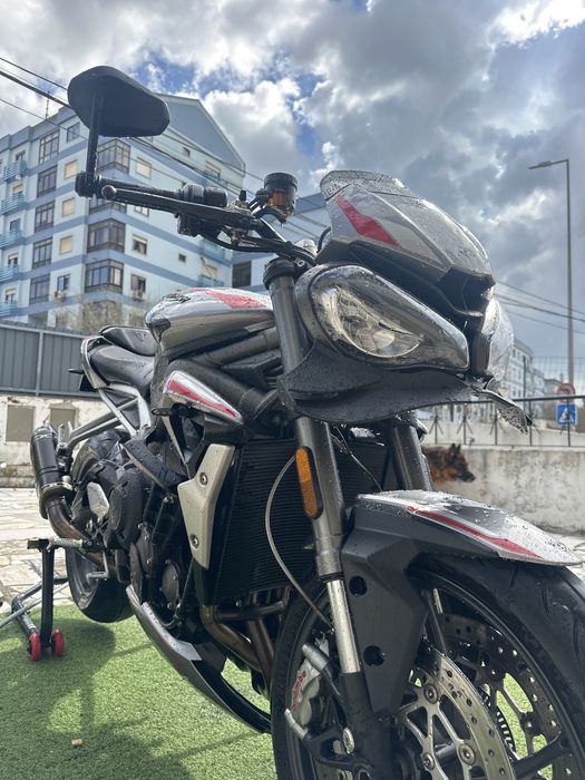 Triumph street triple 765 rs