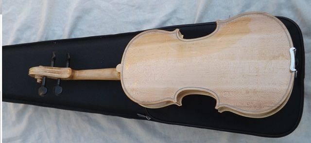 Violino personalizado novo