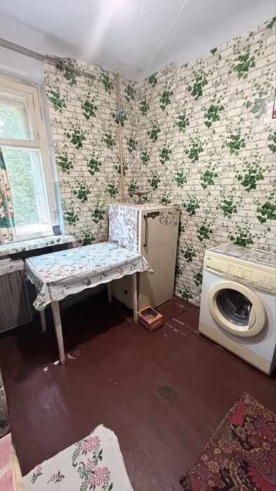 Продам 1 кімнатна Черемушки  працюємо з державними програмами