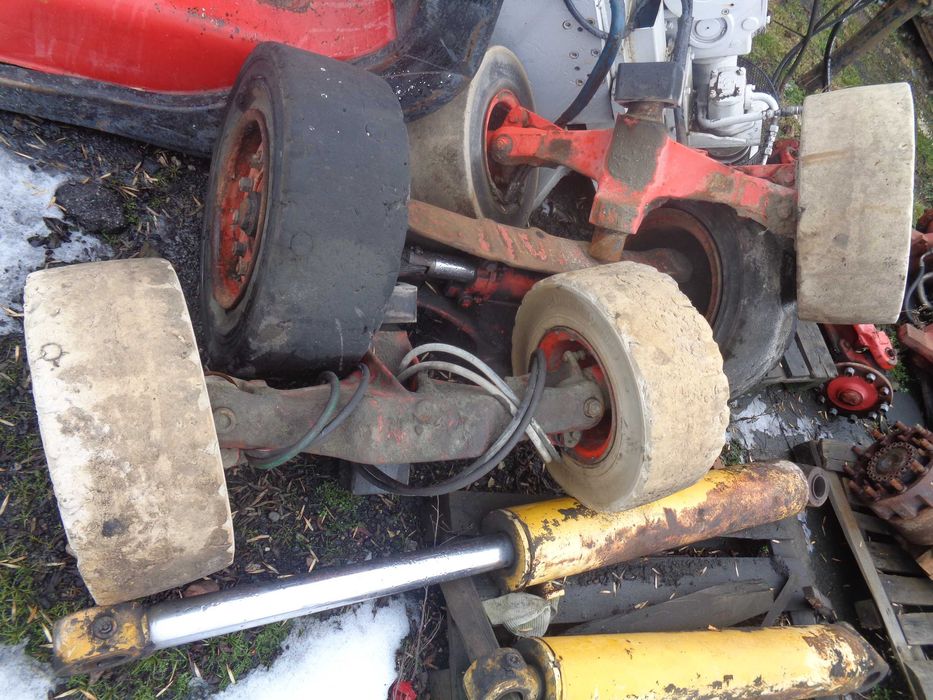 Wózek widłowy LINDE H25/H30 Most napędowy belka skrętna / części LINDE