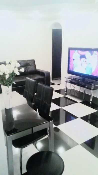 Апартаменты Yuliya с новым ремонтом в центре посуточно,понедельно