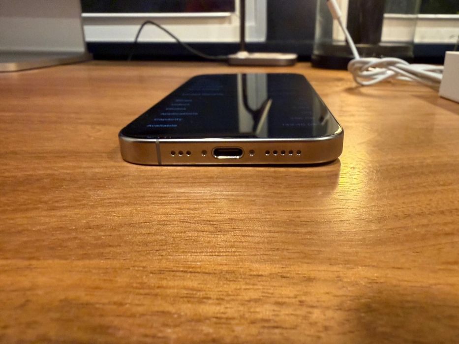 iPhone 16 pro 128gb tytan naturalny