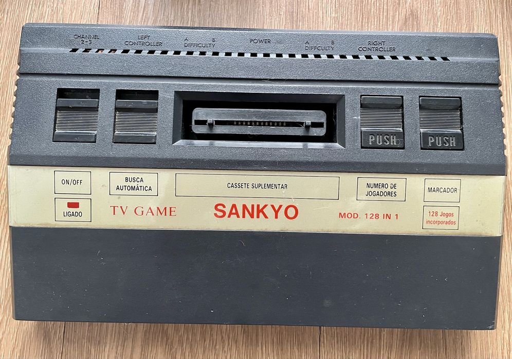 Consola Retro TV Game SANKYO 128 in 1 + 2 Joysticks