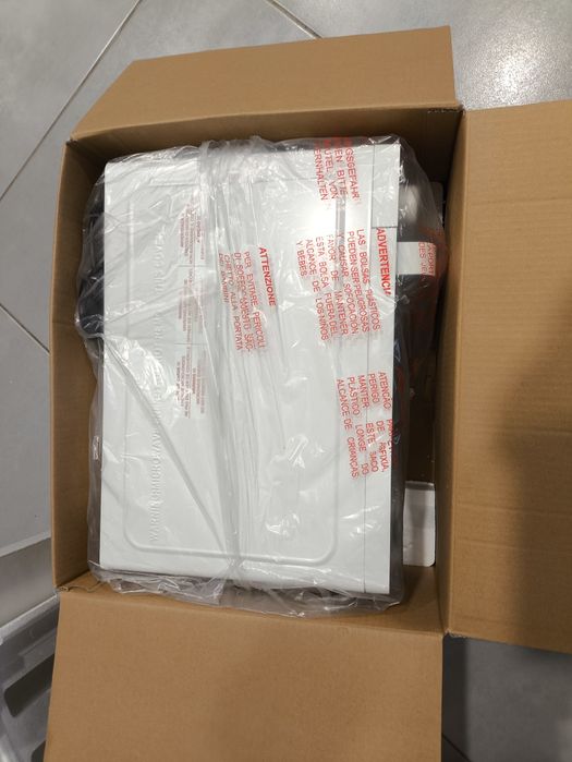 Micro-ondas KUNFT 20 L