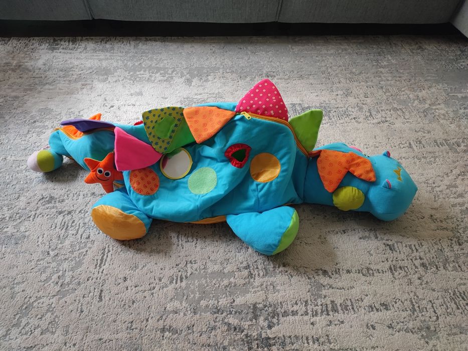Sprzedam dinozaura z kulkami (basen)