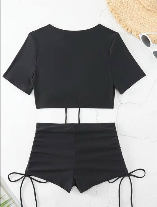 чорний купальник з мікродайвінгу на затяжках топ v-вирізом та шортики