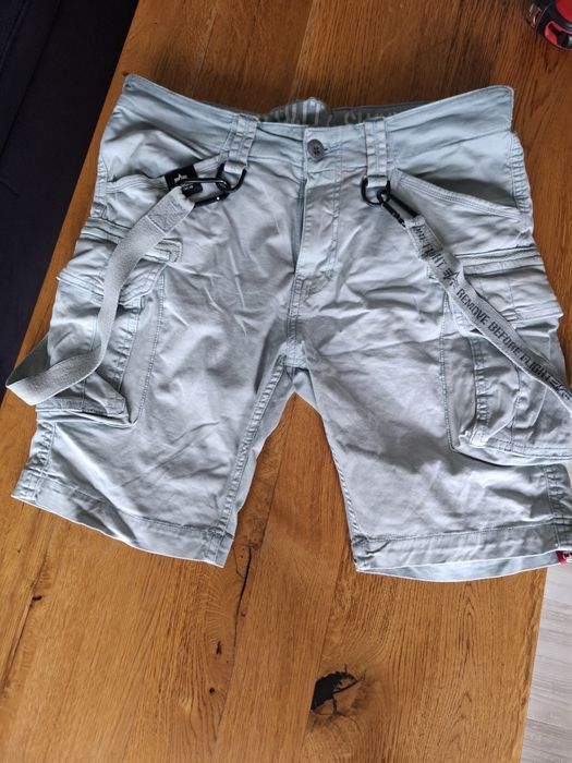 Spodenki alpha industries rozmiar 32