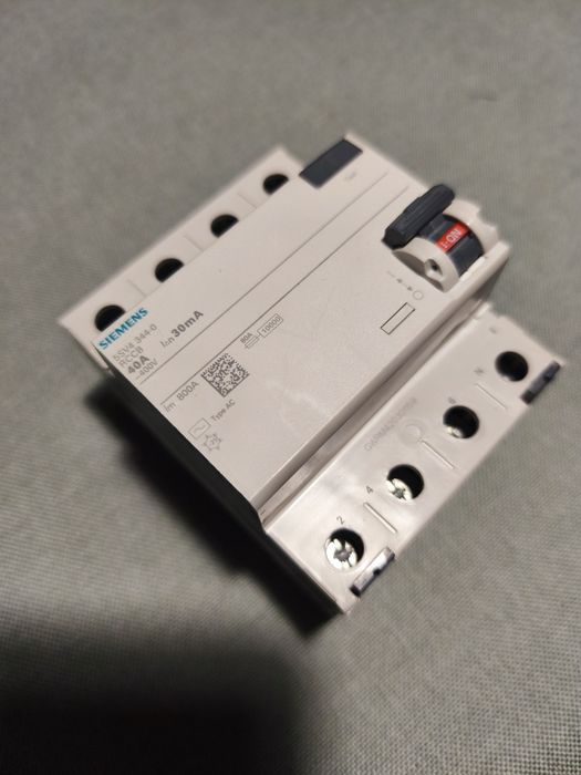 Wyłącznik różnicowoprądowy Siemens