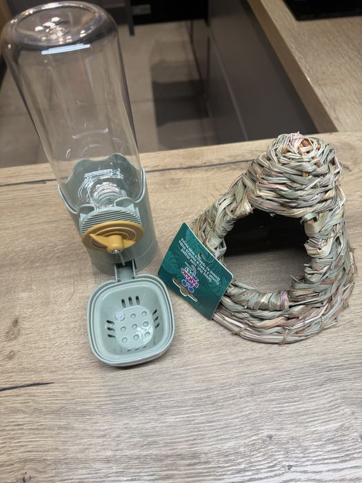 Poidełko i domek dla chomika, swinki. Nowe