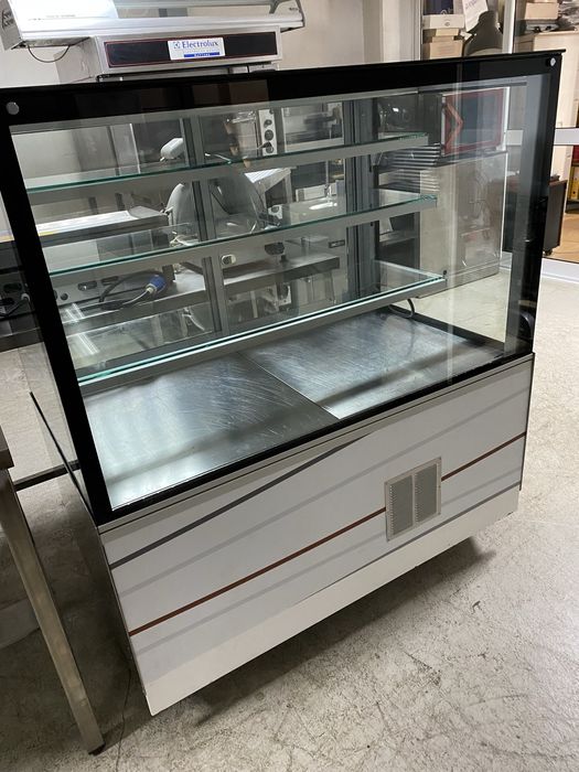 Vitrines refrigeradas para produtos varios,pastelaria,pao,suschi,salg